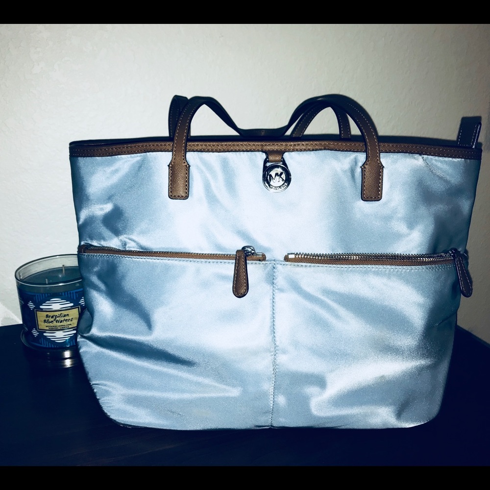 Baby blue Micheal Kors tote